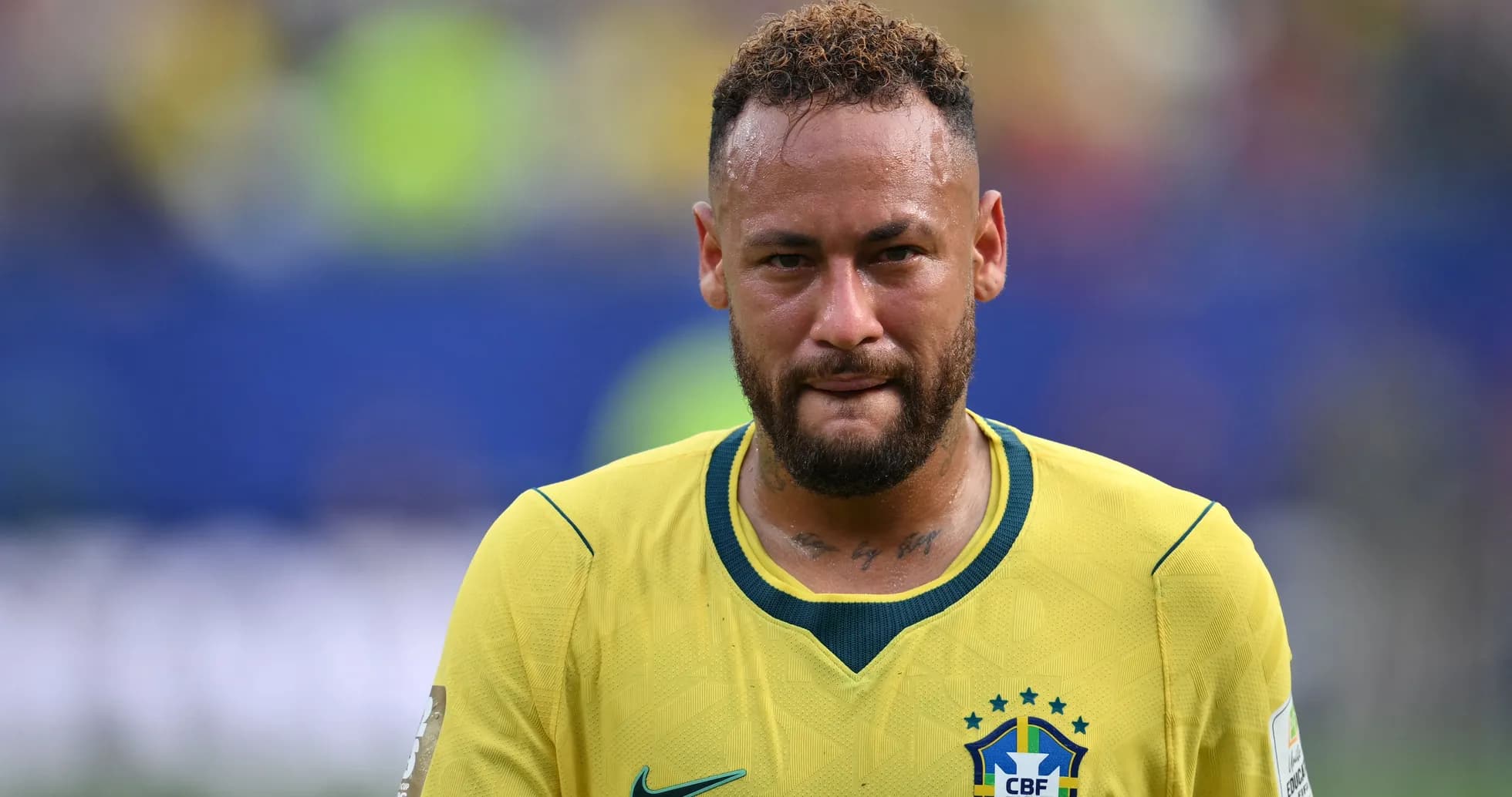 Neymar wearing Brazil jersey during match