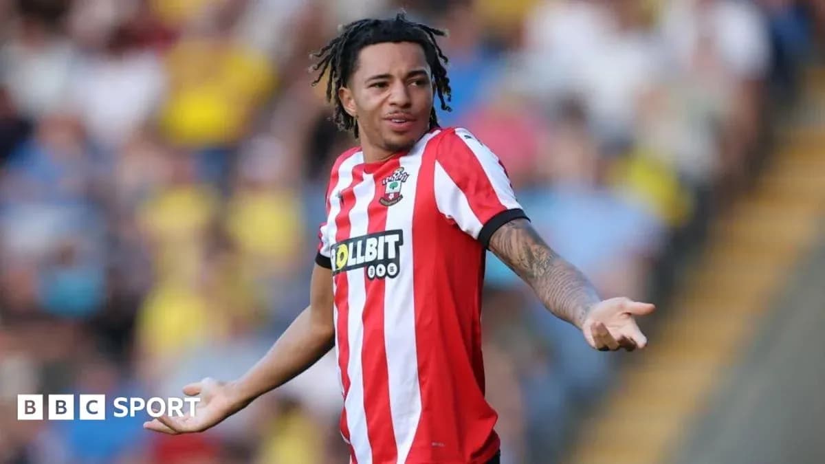 Player gesturing during Southampton match