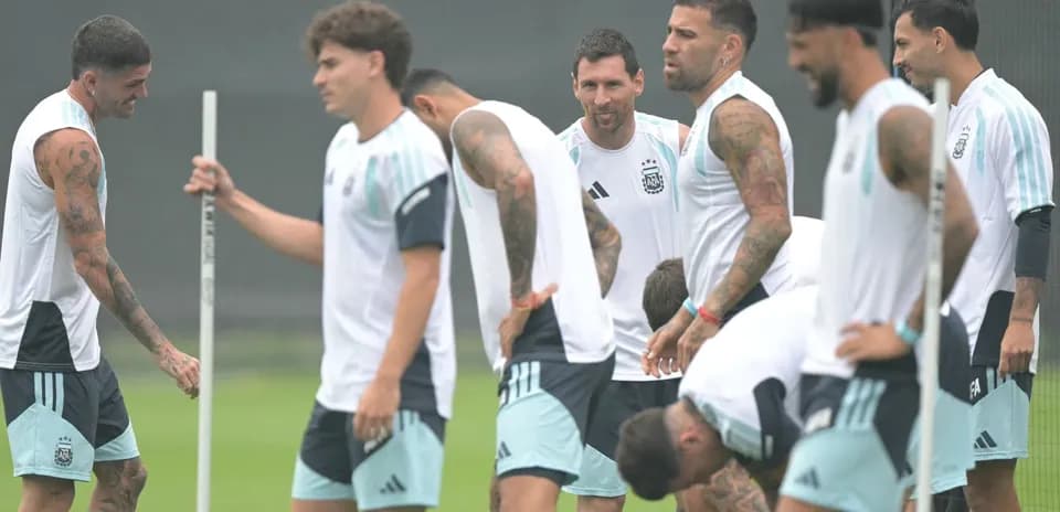 Argentina team training session on the pitch