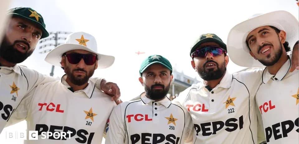 Five Pakistan cricket players in team jerseys