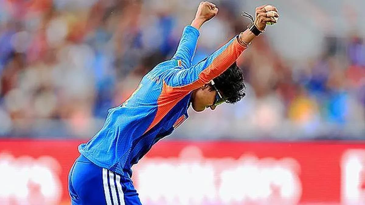 Player celebrating a successful catch during match