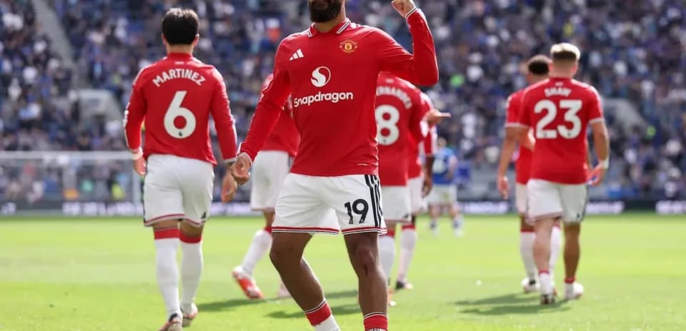 Player celebrating during Manchester United match