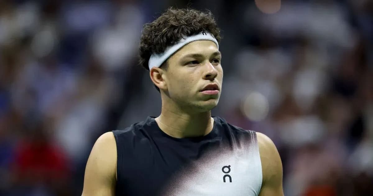 Tennis player preparing for match at US Open