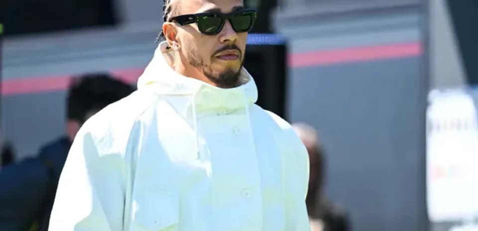 Lewis Hamilton arriving at the venue in sunglasses