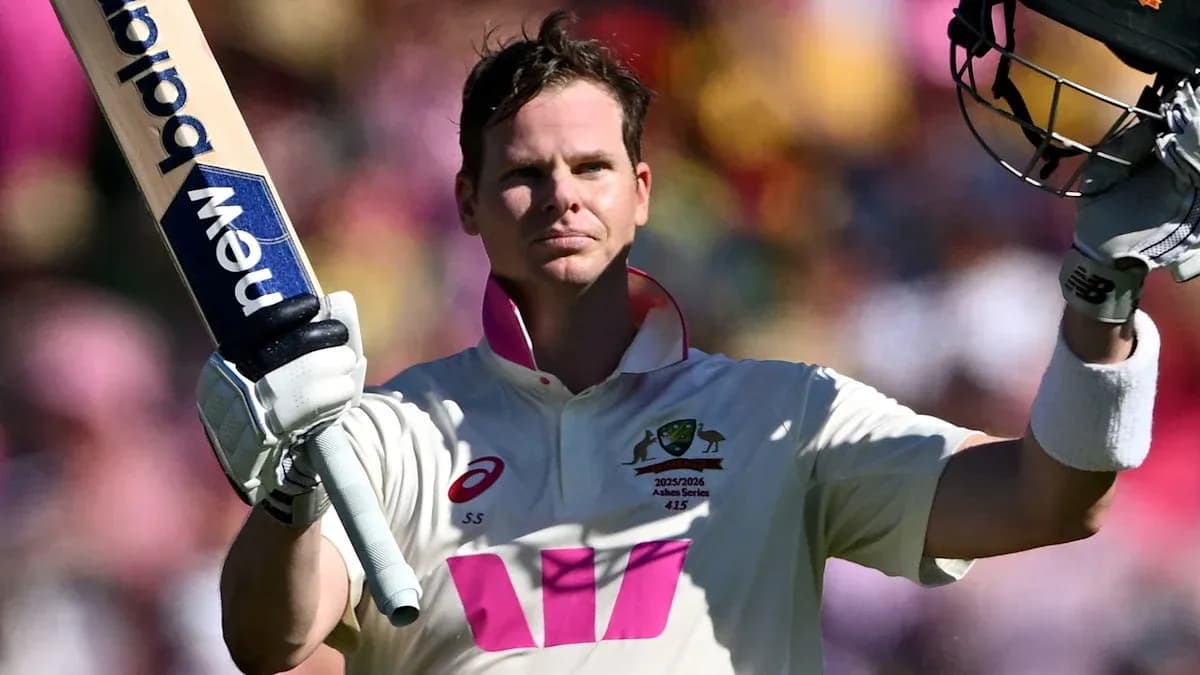 Steve Smith celebrating after scoring a century