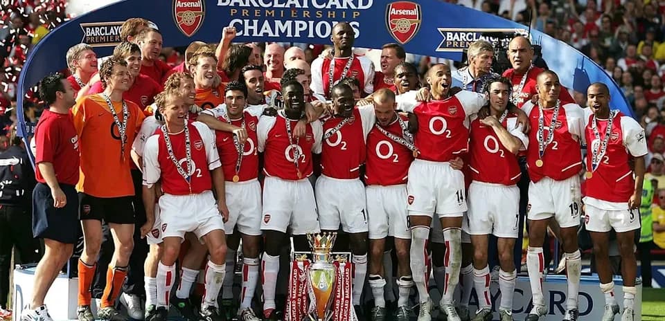 Arsenal players celebrating Barclays Premiership title victory