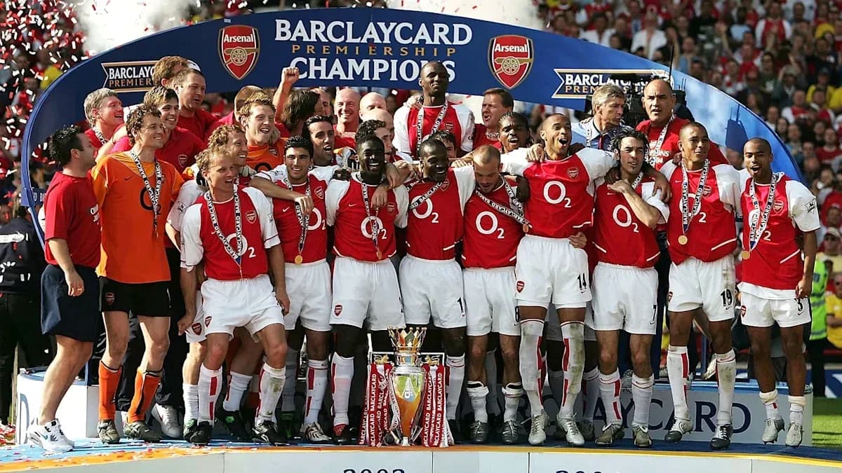 Arsenal players celebrating Barclays Premiership title victory