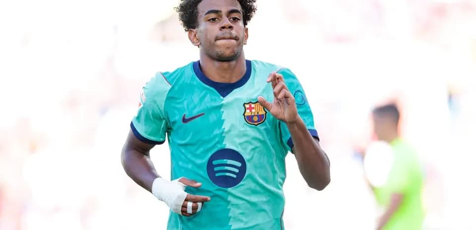 Player celebrating during a match for Barcelona