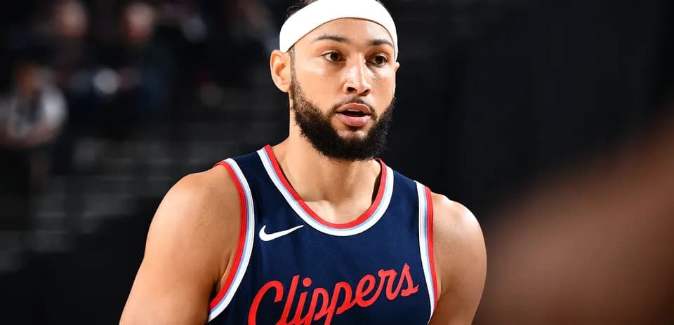 Player in Clippers jersey during a game