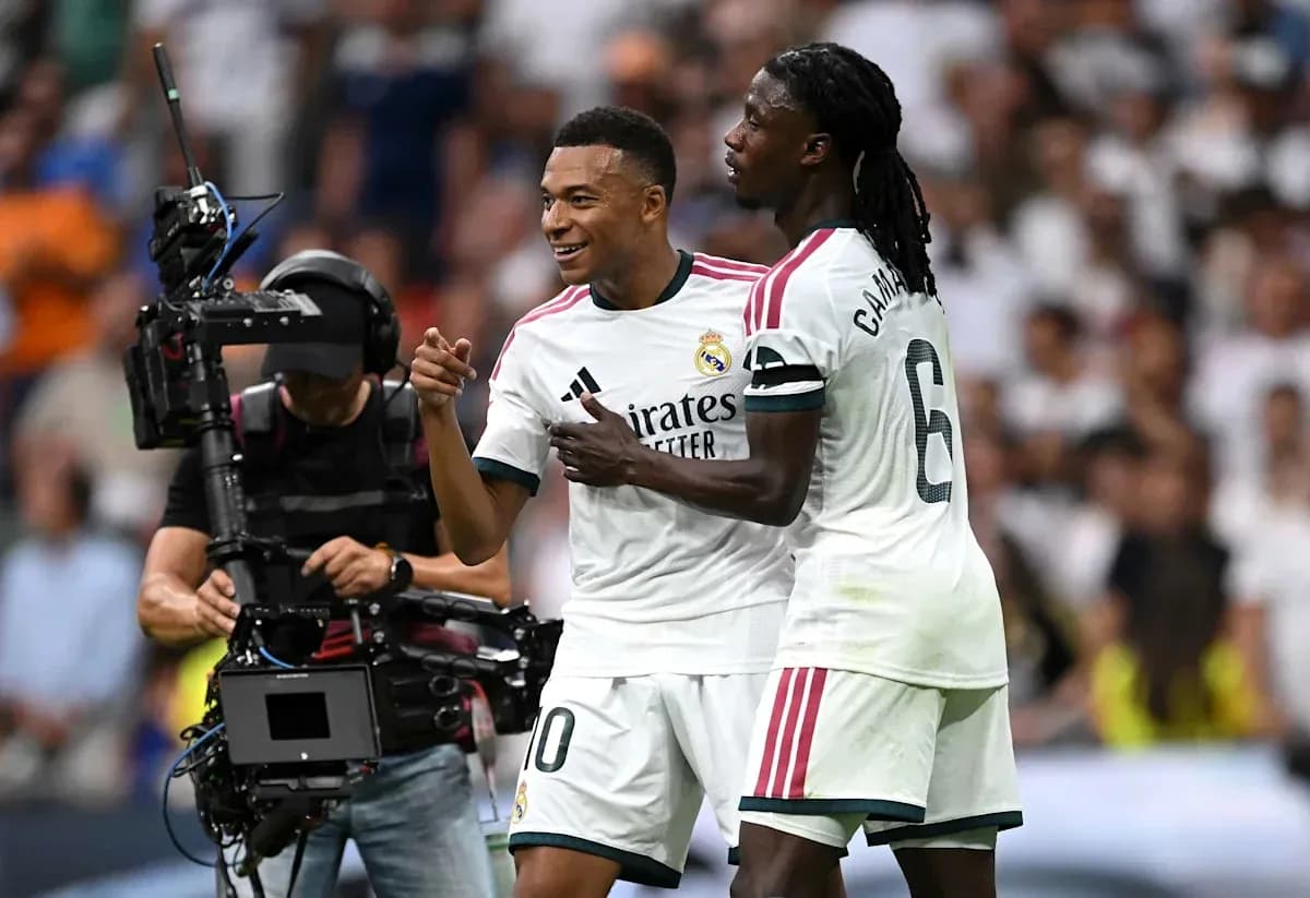 Kylian Mbappé celebrating with Eduardo Camavinga