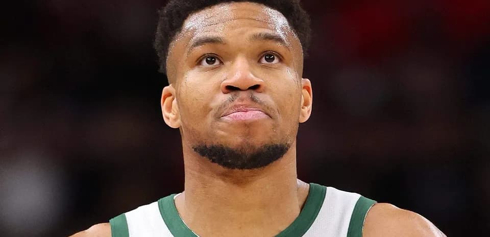Player looking up during game on court