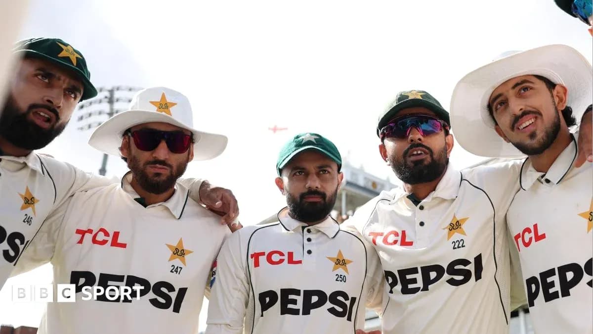 Five Pakistan cricket players in team jerseys Five Pakistan cricket players in team jerseys