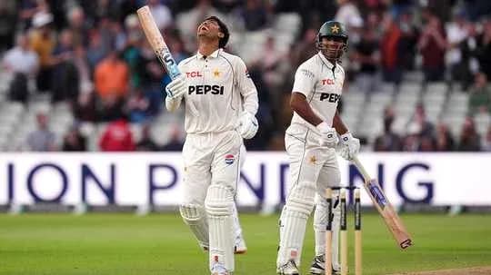 Pakistani batsmen celebrating a run during match Pakistani batsmen celebrating a run during match